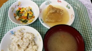 カレイのおろし煮 令和元年6月日 木 こぐまの和食給食 京都の保育園給食ダイアリー